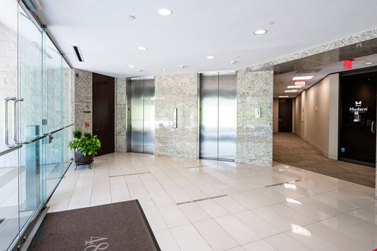 Avalon Suites - Uptown Office 4801 Woodway Drive