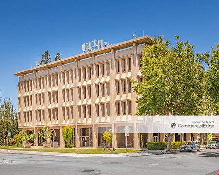 Commercial space at Courthouse Plaza in Palo Alto