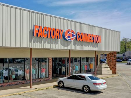 Retail space for Rent at Pine Plaza Shopping Center in Crossett