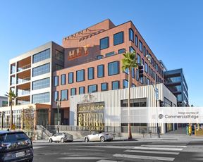 2100 Kettner - Office