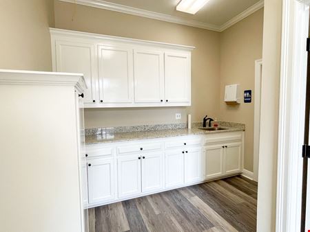 Fully Occupied, Renovated Office Investment on Coursey Blvd - 9.41% CAP