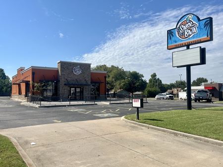 Retail space for Rent at Midwest City QSR Restaurant - Turnkey in Midwest City