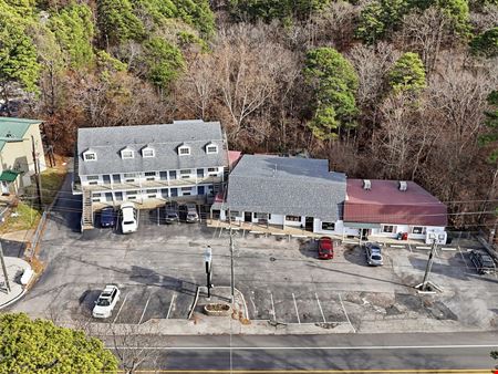 Alpine Liquor & Lodge