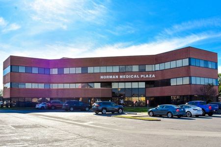 1125 N Porter Ave, Suite 104