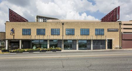 220 South Congress