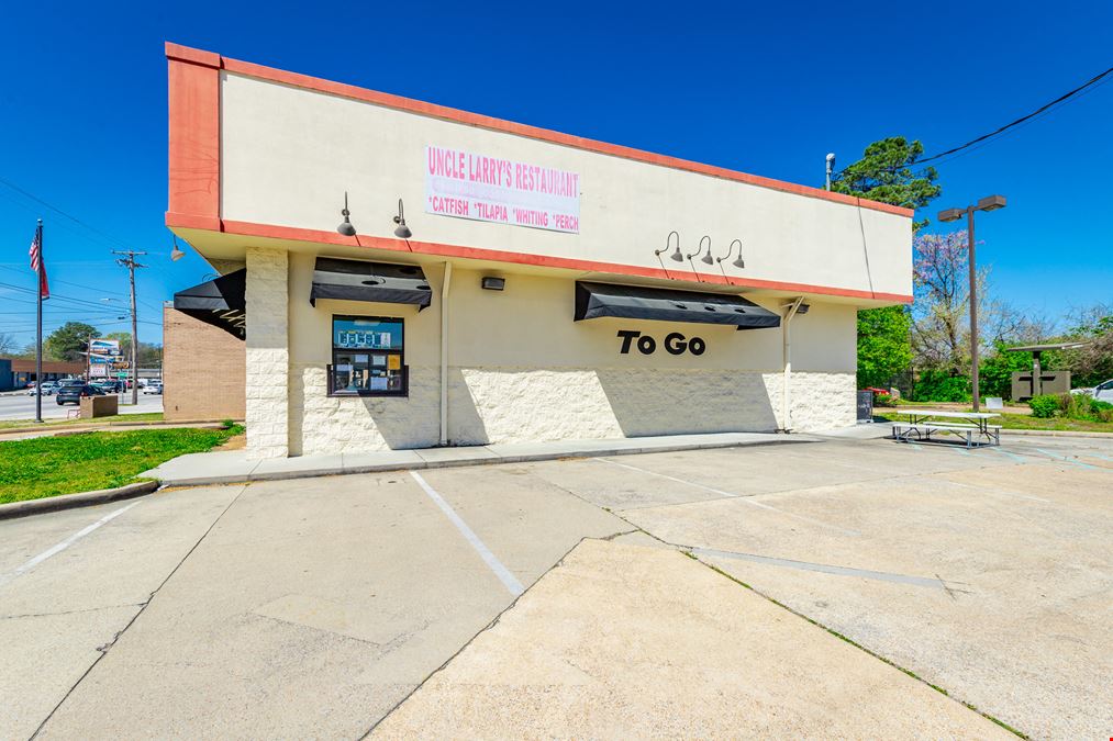 Drive-Through QSR 1,300 SF on Brainerd Road in Chattanooga