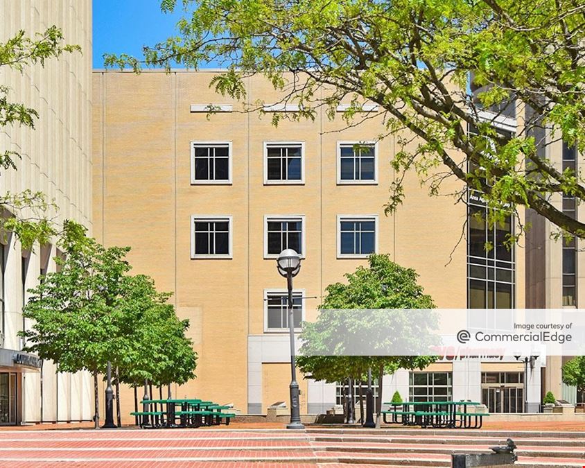 Courthouse Crossings