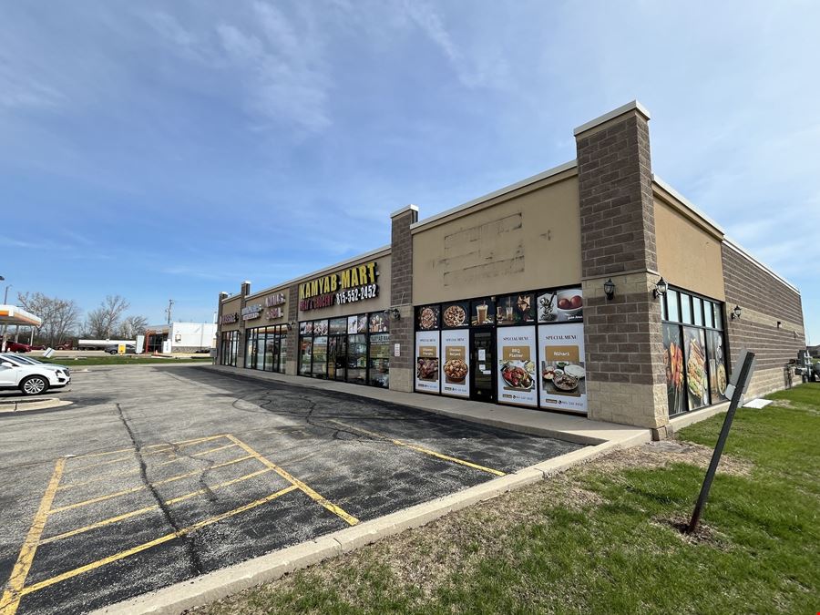 Endcap Retail Space