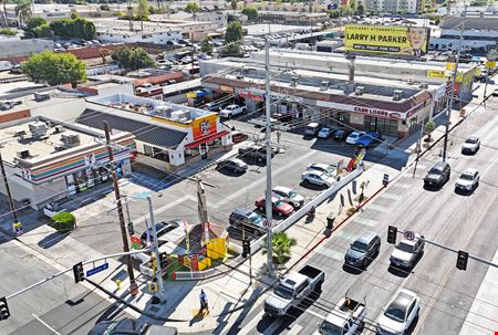 Fixturized Restaurant in 7 Eleven + El Pollo Loco Anchored Center