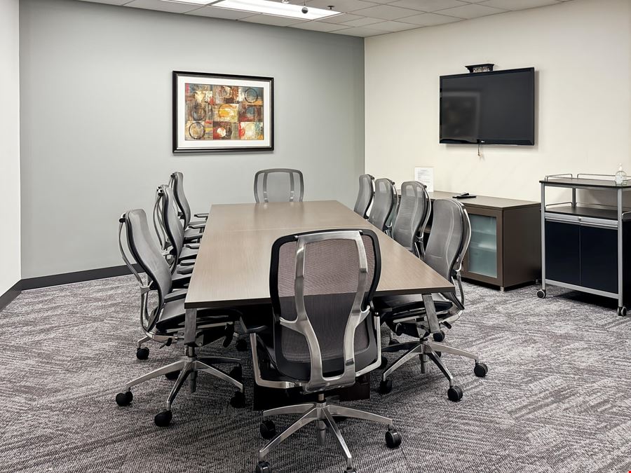 Regus - Oxnard - Topa Financial Plaza