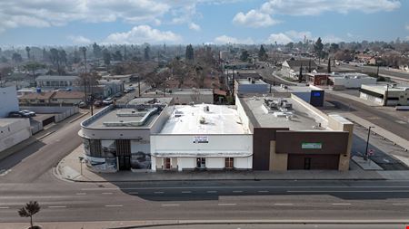 High Exposure Retail Building: 2 Units