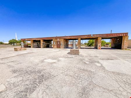 Commercial space at 4406 W Illinois Ave in Midland