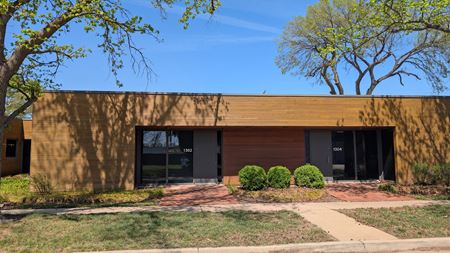 Office space for Rent at HYDE PARK SMALL OFFICE SUITE in Wichita