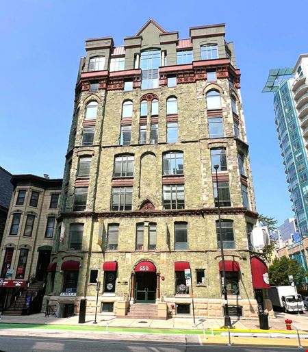 Office space for Rent at Raleigh Building @ 650 N Dearborn in Chicago
