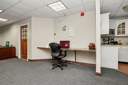 27 Mill Plain Rd #4