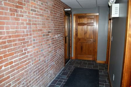 60 Court Street