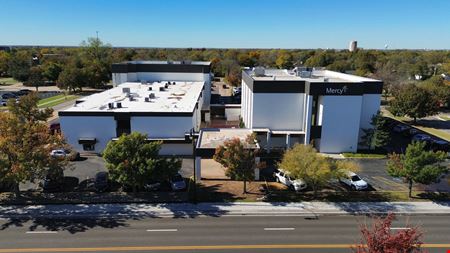 900 & 950 N Porter Ave