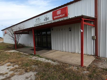 3301 S State Highway 121 Bonham