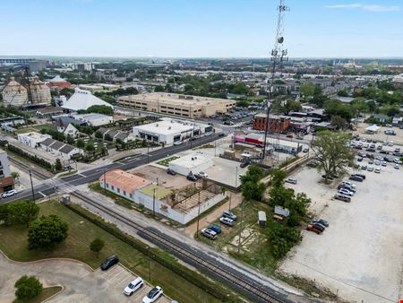 Silo-Adjacent Retail/Development Property