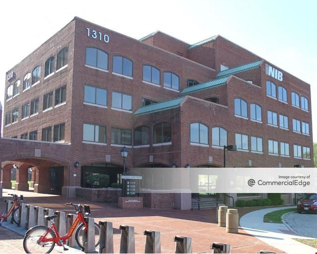 Braddock Metro Center