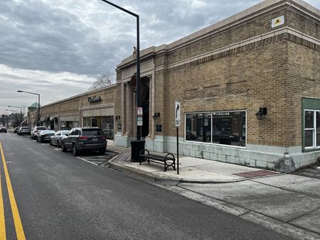 Retail space for Rent at Park Ridge Uptown Shops in Park Ridge