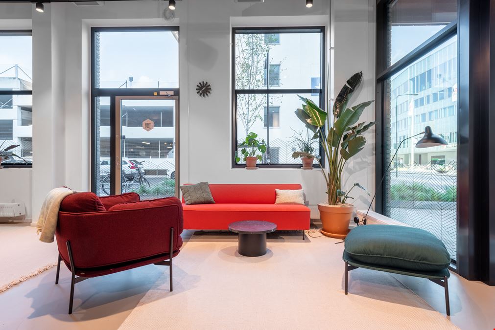 Spaces - Hunt Valley - Schilling Circle