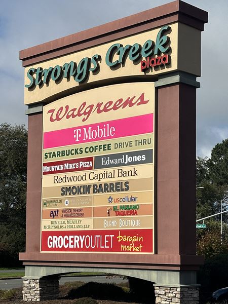 Retail space for Rent at 1095 S Fortuna Blvd in Fortuna