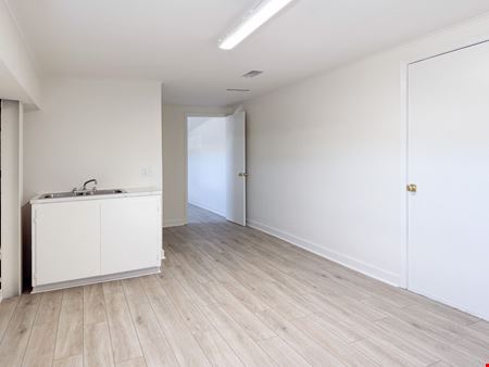 Fully Renovated Industrial Office / Warehouse Near Airline Hwy