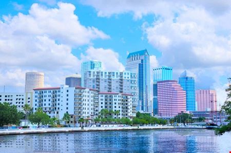 SOUTH TAMPA MULTIFAMILY PARCEL DEVELOPMENT OPPORTUNITY! SELLER FINANCING!)