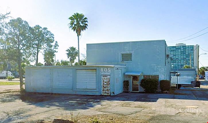 805 Pierce