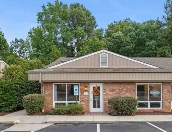 3719 University Dr, Suite A