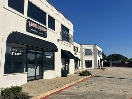 Sherwood Square Shopping Center