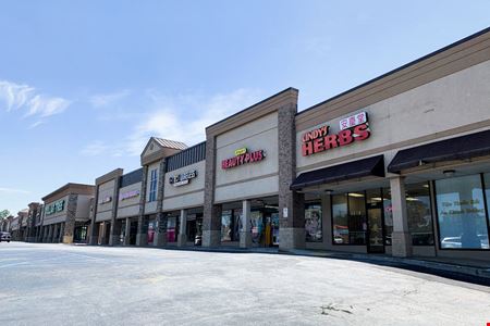 Pinetree Plaza