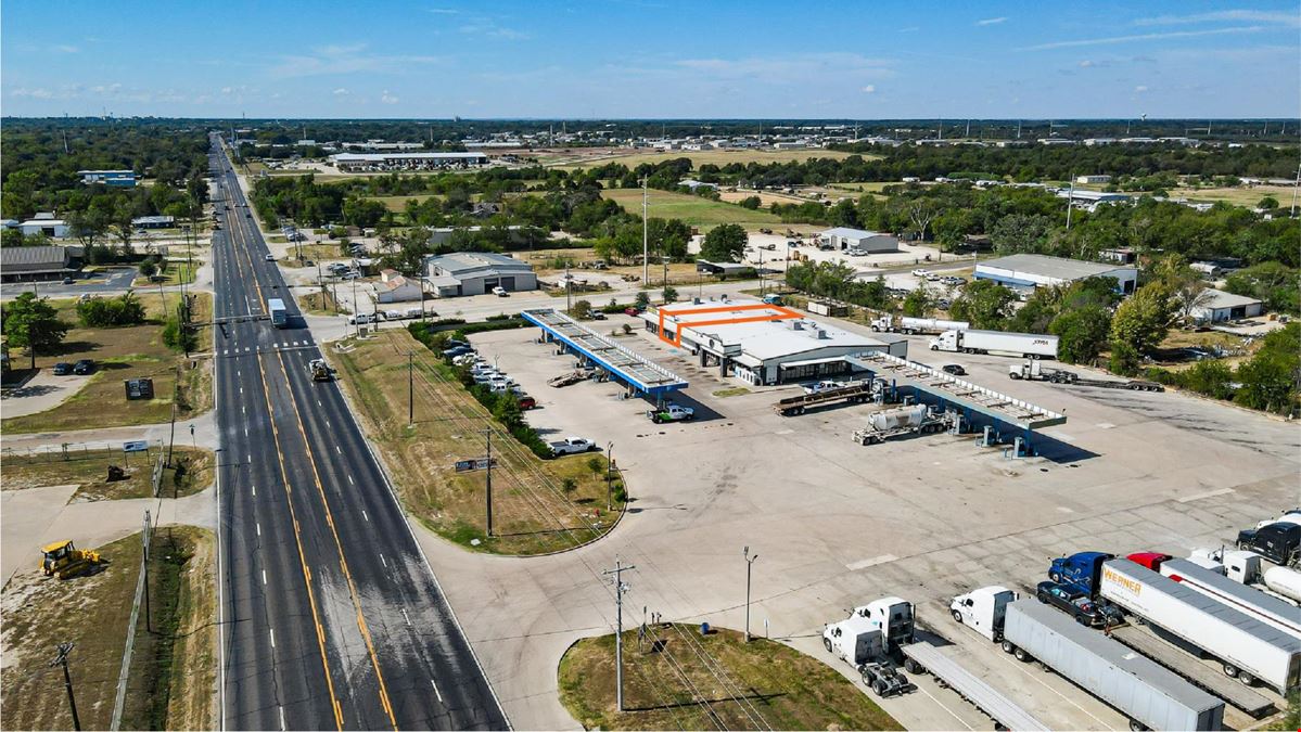 5943 E State Hwy 21
