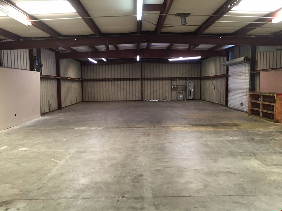 Office/Warehouse Building near Bobby Jones 2052 B Gordon Hwy, Augusta