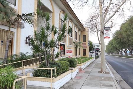 Healthcare space for Rent at SANTA ANA CLINICA MEDICAL CENTER - ABUNDANT PARKING in Santa Ana