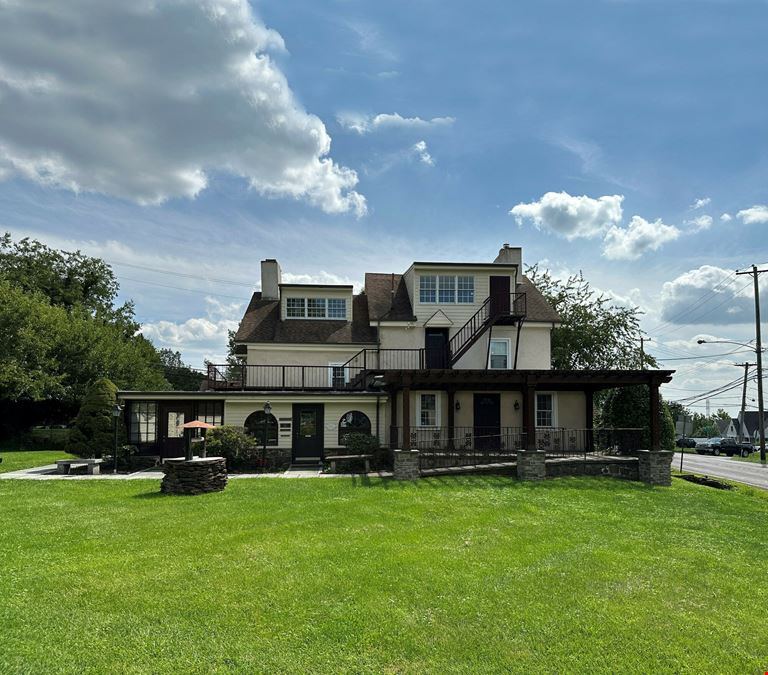 Prominent Newtown MultiBuilding Site 793 Penns Park Road & 2325