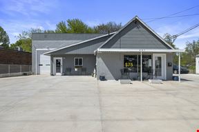 2,584 SF Auto Shop for Sale