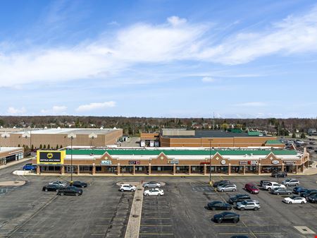 Retail space for Rent at BUFFALO WILD WINGS CENTER in Troy
