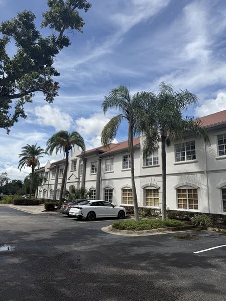Office space for Rent at Palm Gardens in Orlando