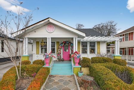 Retail space for Sale at 303 E Stone Avenue in Greenville