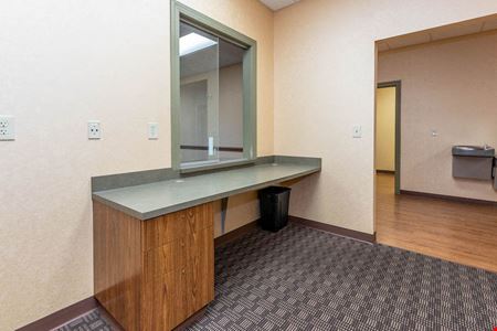 140 Professional Pkwy  -Medical & Professional Offices