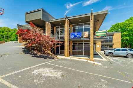 Office space for Rent at Brainerd Corridor Office Suites 2,652 SF and 915 SF in Chattanooga