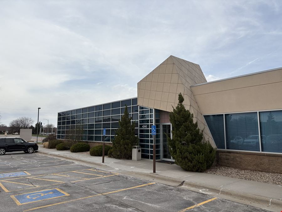 SW PLAZA OFFICE BUILDING