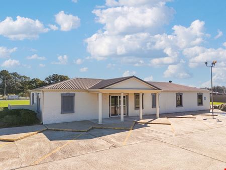 Office space for Rent at Retail/Former Bank with Drive-Thru on Coteau Rd Corner in New Iberia