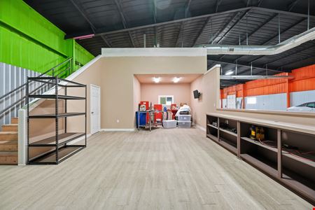 3118 E Slaton Rd
