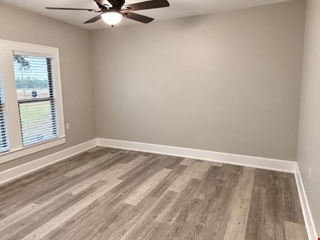 ±6,500 SF Flex Office/Warehouse + ±3.25 Acres | Brookshire Industrial Corridor