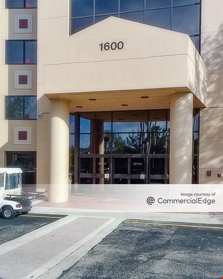 Plantation Corporate Center II