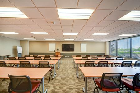 1350 Touhy Plaza