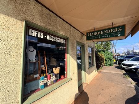 Retail / Residential Building & Commercial Lot